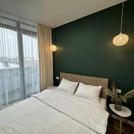 Apartmán окружна кульпарківська в жк Okruzhna Hall